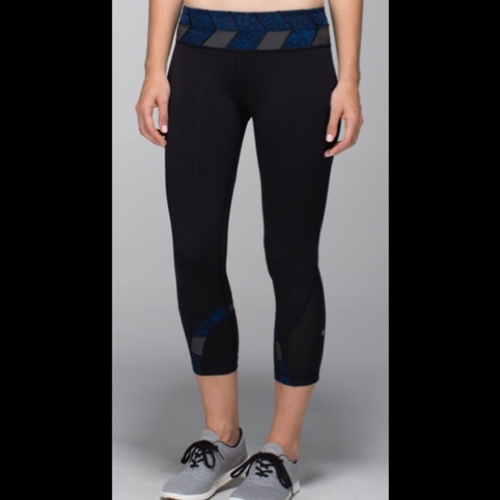 Lululemon Run - Inspire Crop II *Sashiko